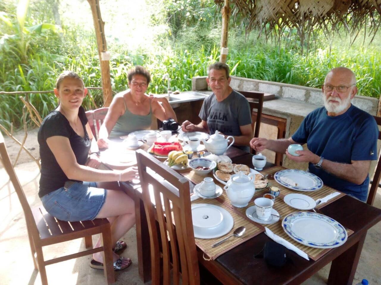 Greenwood Hotel Σιγκιρίγια Εξωτερικό φωτογραφία